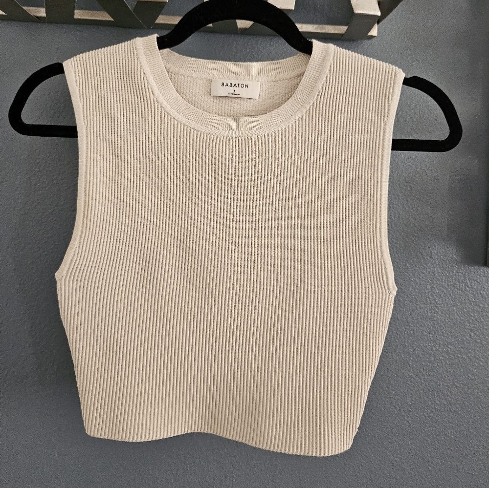 Babaton Artizia sweater tank size S